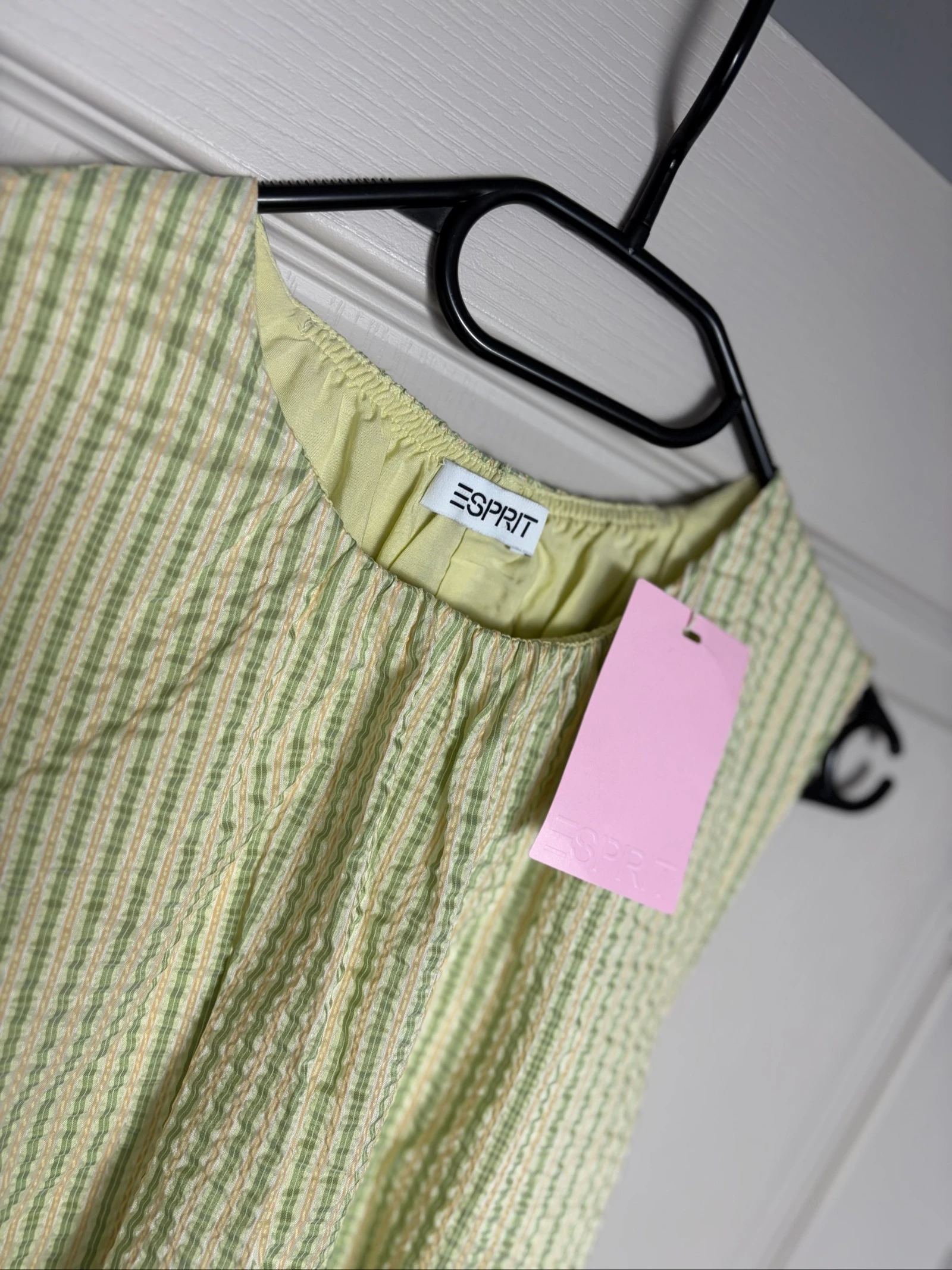 Vestido de verão Esprit verde texturizado costas nuas – Tamanho pequeno 42 – Novo com etiqueta – photo 2
